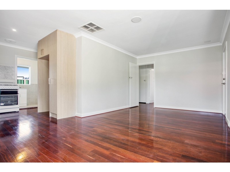 3 Rosher Road, Lockridge WA 6054