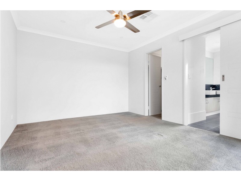 14 Bloomsbury Way, Harrisdale WA 6112