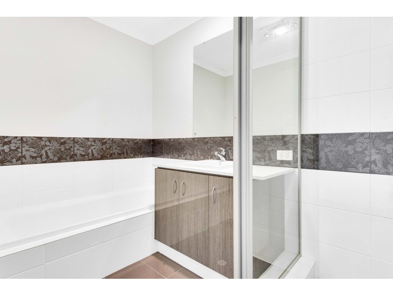 14 Bloomsbury Way, Harrisdale WA 6112