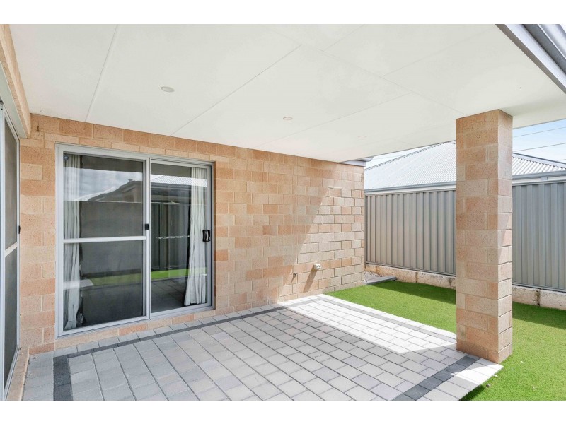 14 Bloomsbury Way, Harrisdale WA 6112