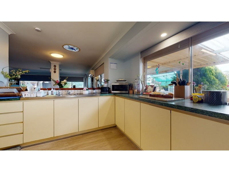 11 Parkview Gardens, Helena Valley WA 6056