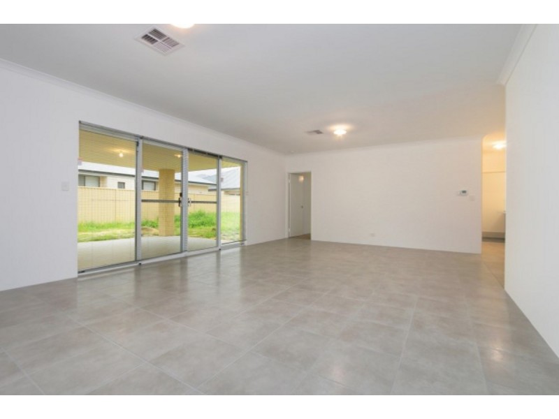 14 Enigma Road, Southern River WA 6110