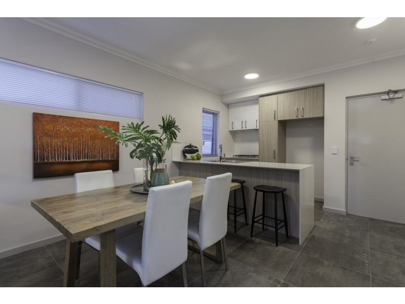 1-10/6 Argyll Place, Duncraig WA 6023