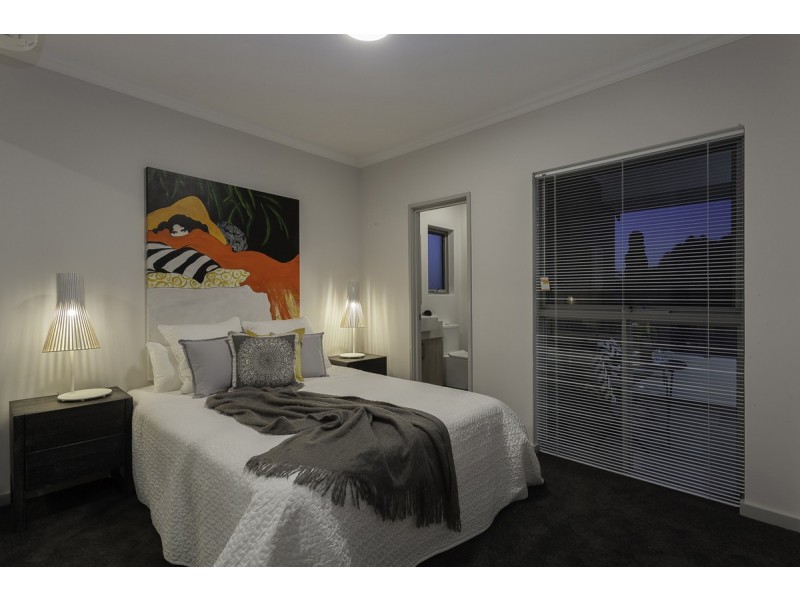 1-10/6 Argyll Place, Duncraig WA 6023