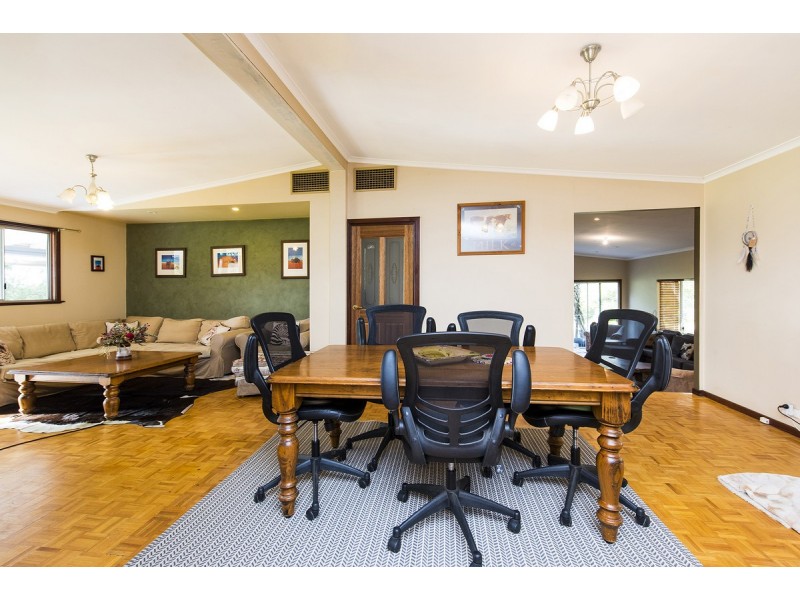 263 Refractory Road, Bakers Hill WA 6562