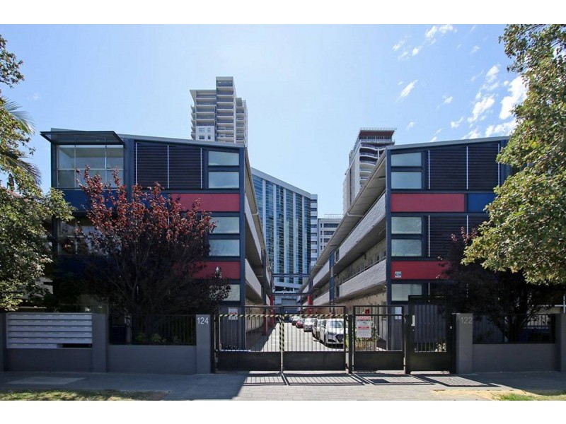 34/122 Terrace Road, Perth WA 6000
