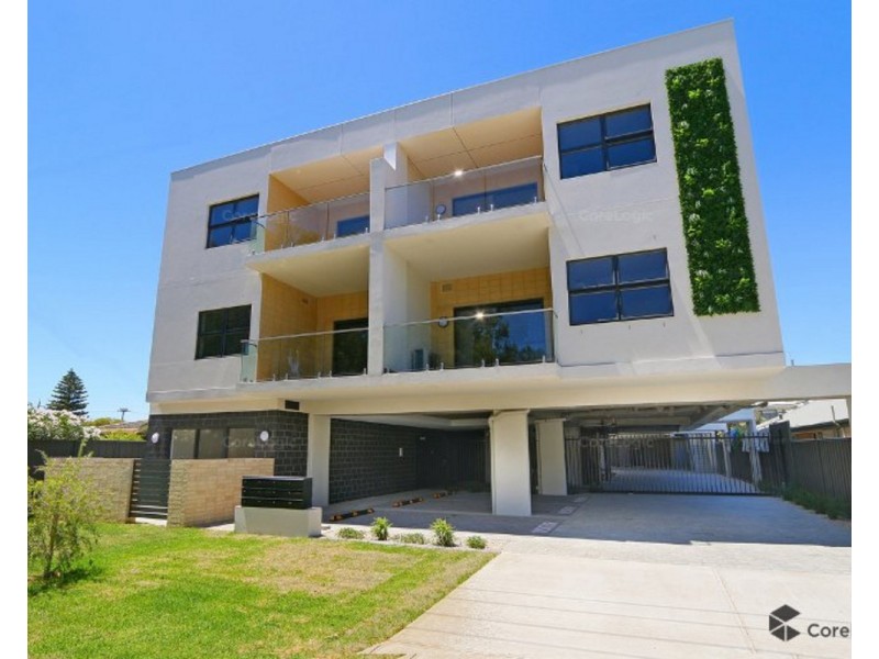 22 Hendra Street, Cloverdale WA 6105