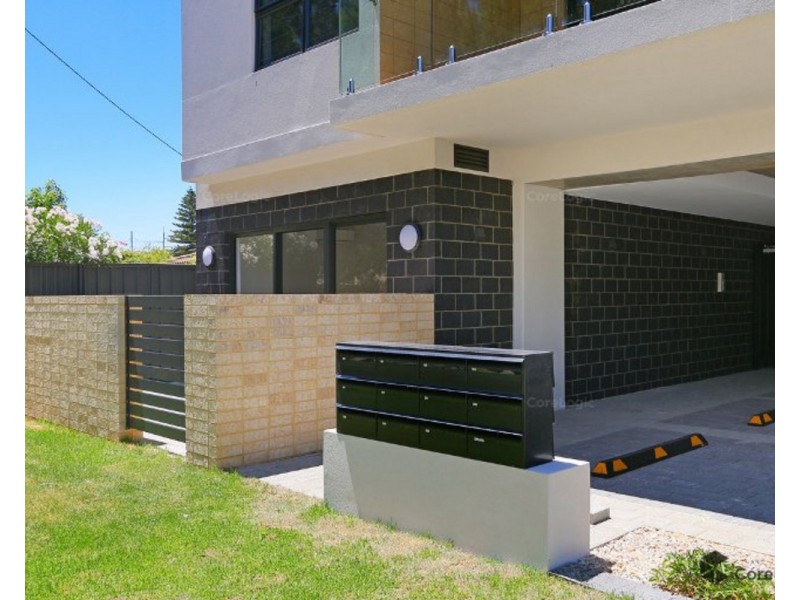 22 Hendra Street, Cloverdale WA 6105