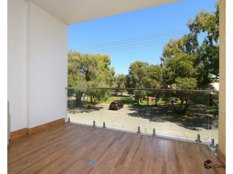 22 Hendra Street, Cloverdale WA 6105