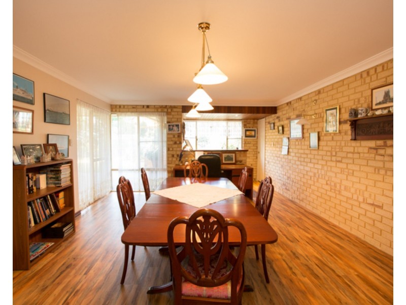 17 Falcon Place, Jandakot WA 6164