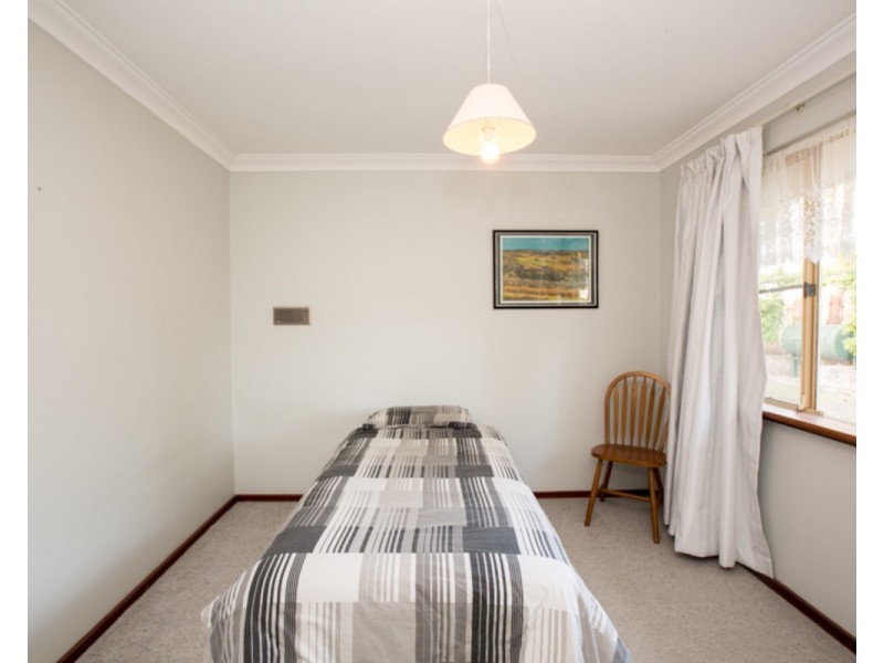 17 Falcon Place, Jandakot WA 6164