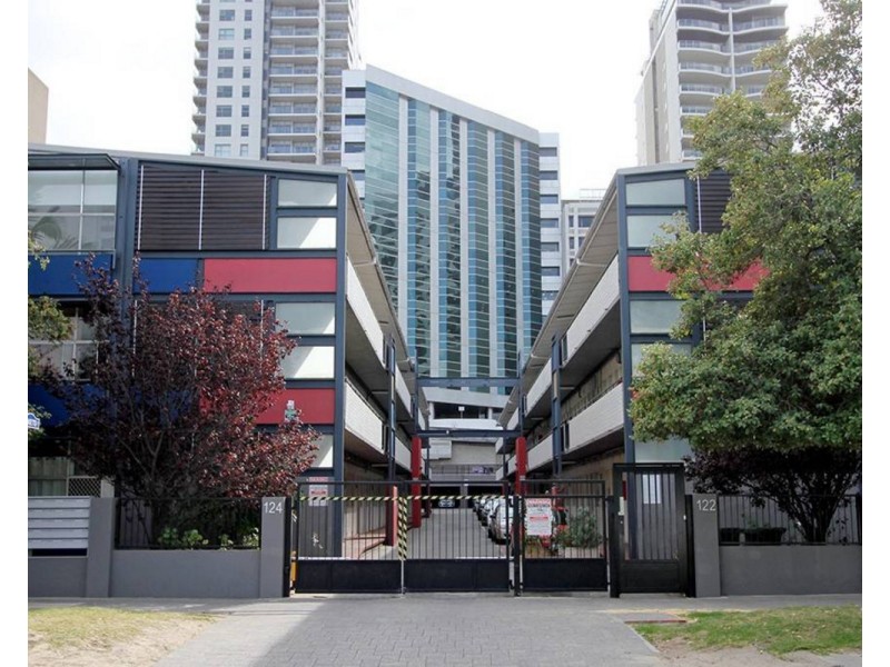 8/124 Terrace Road, Perth WA 6000