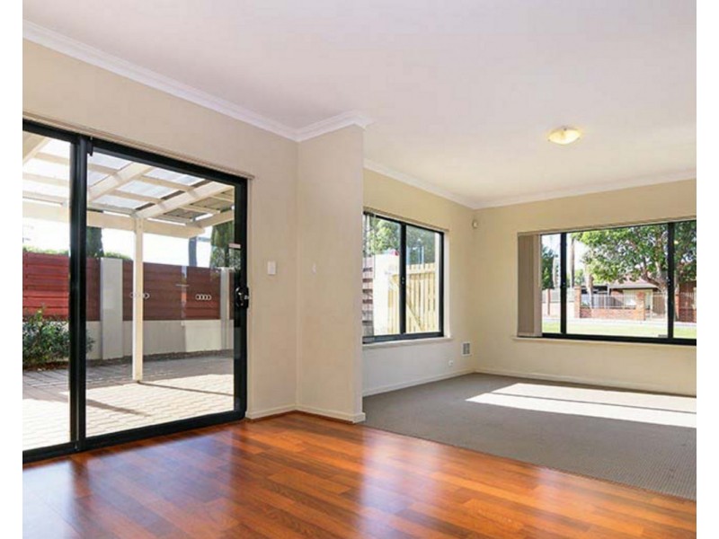 29 Sydenham Street, Rivervale WA 6103