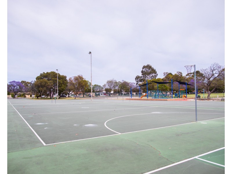 29 Sydenham Street, Rivervale WA 6103