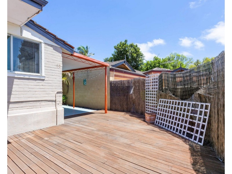 59 Redwood Crescent, Melville WA 6156