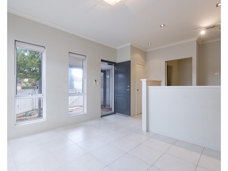 2 Durley Way, Butler WA 6036