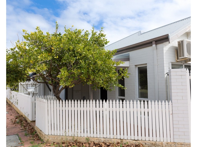 2 Durley Way, Butler WA 6036