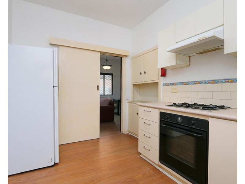 2/303 Guildford Road, Maylands WA 6051