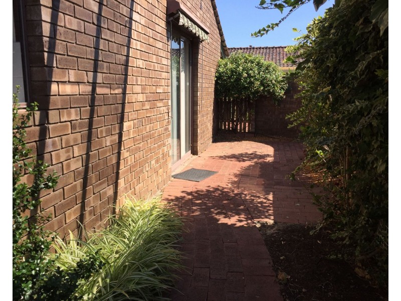 2/20 Strickland Street, South Perth WA 6151