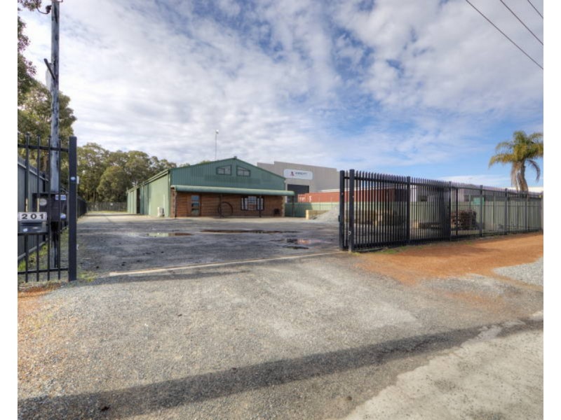 201 Dundas Road, High Wycombe WA 6057