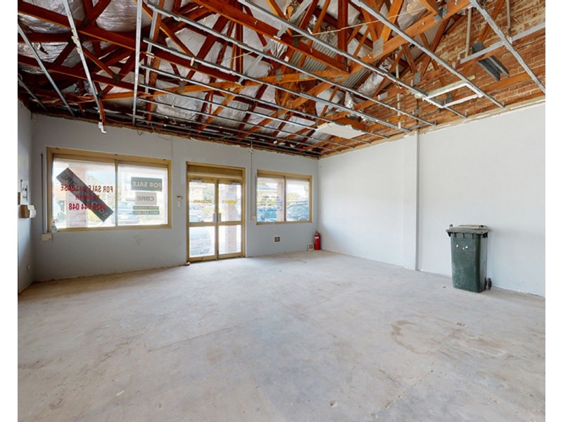 2/82 Hale Road, Forrestfield WA 6058