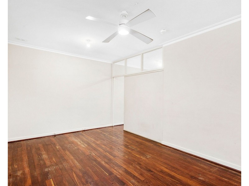 18/126 Terrace Road, Perth WA 6000