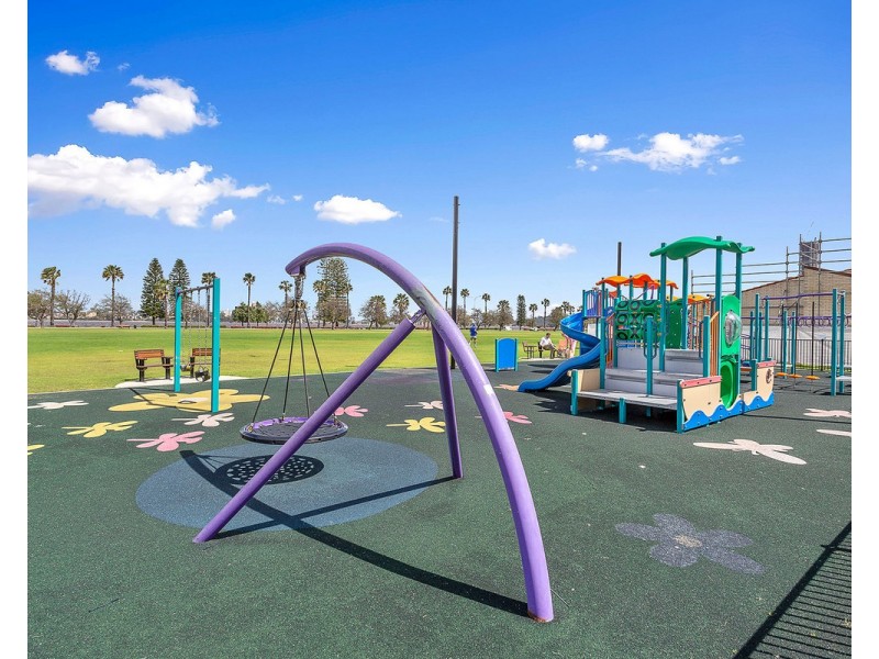 18/126 Terrace Road, Perth WA 6000