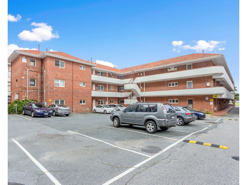 18/126 Terrace Road, Perth WA 6000