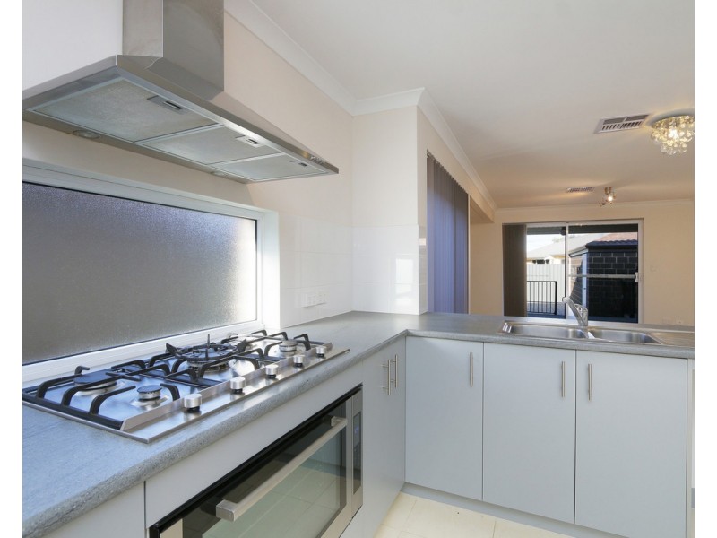 22 Rivington Entrance, Aveley WA 6069