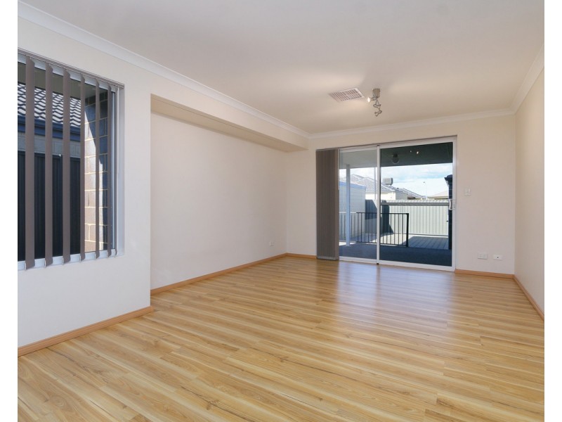 22 Rivington Entrance, Aveley WA 6069