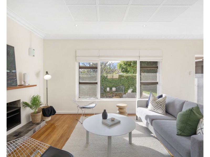 59 Redwood Crescent, Melville WA 6156