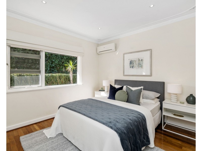 59 Redwood Crescent, Melville WA 6156