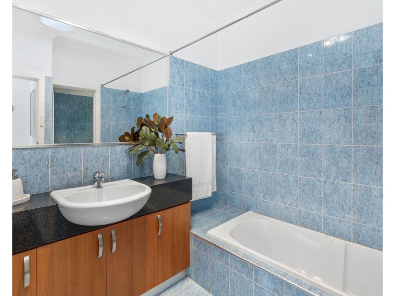 59 Redwood Crescent, Melville WA 6156