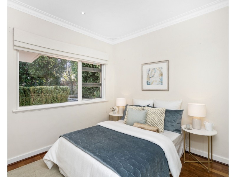 59 Redwood Crescent, Melville WA 6156