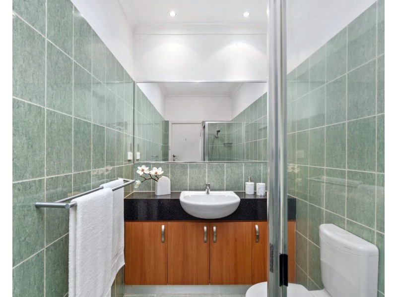 59 Redwood Crescent, Melville WA 6156