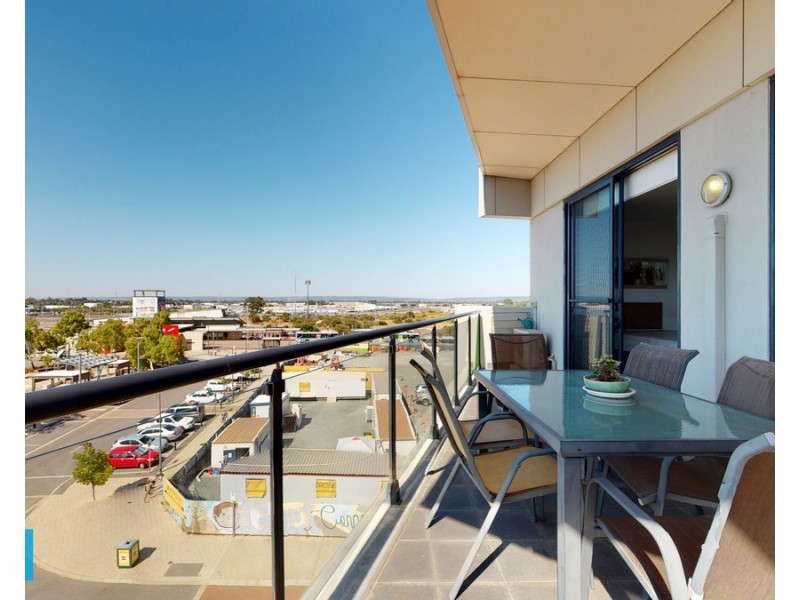 36/2 Points Way, Cockburn Central WA 6164