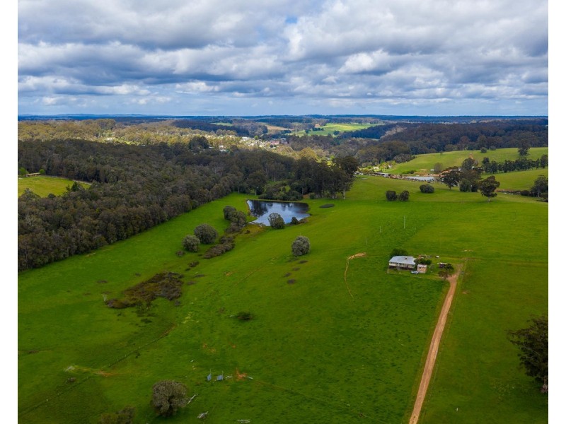 Golf Links Road, Pemberton WA 6260