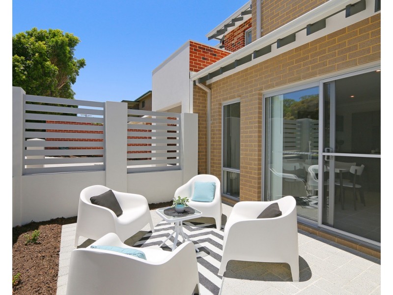 2/14 Clydesdale Street, Burswood WA 6100