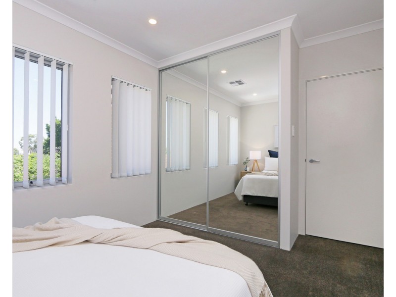 2/14 Clydesdale Street, Burswood WA 6100