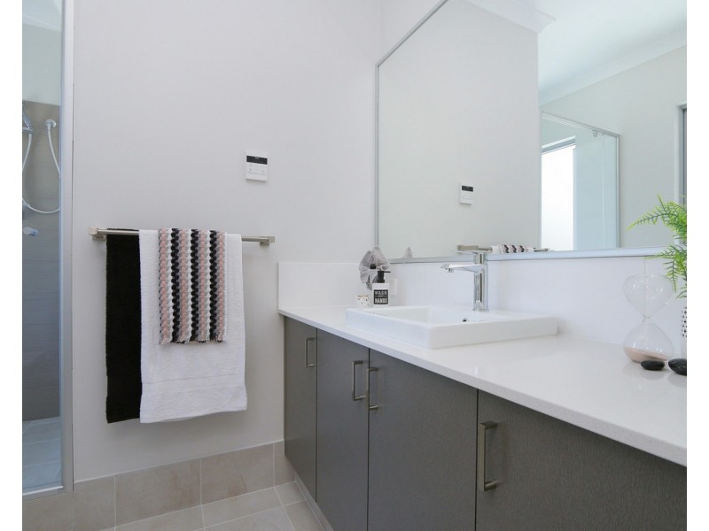 2/14 Clydesdale Street, Burswood WA 6100