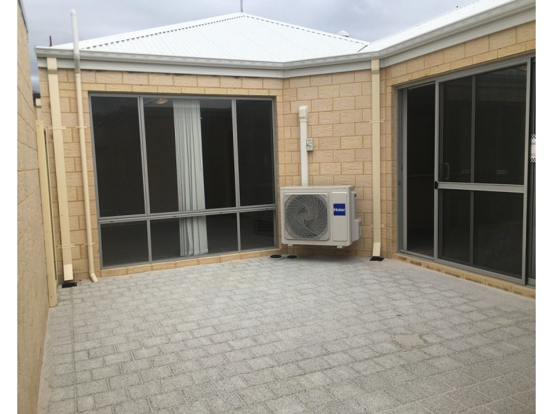 8 Buncrana View, Southern River WA 6110