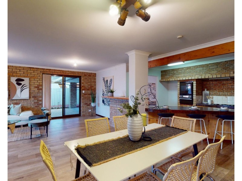 34 Kestrel Way, Thornlie WA 6108