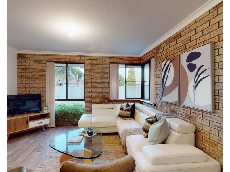 34 Kestrel Way, Thornlie WA 6108
