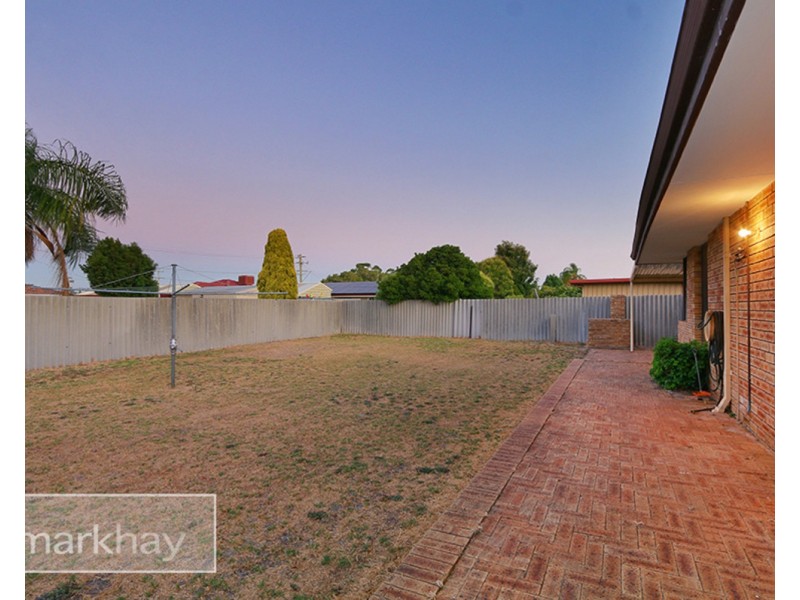 34 Kestrel Way, Thornlie WA 6108