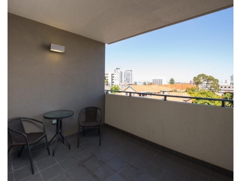 63/18 Wellington Street, East Perth WA 6004