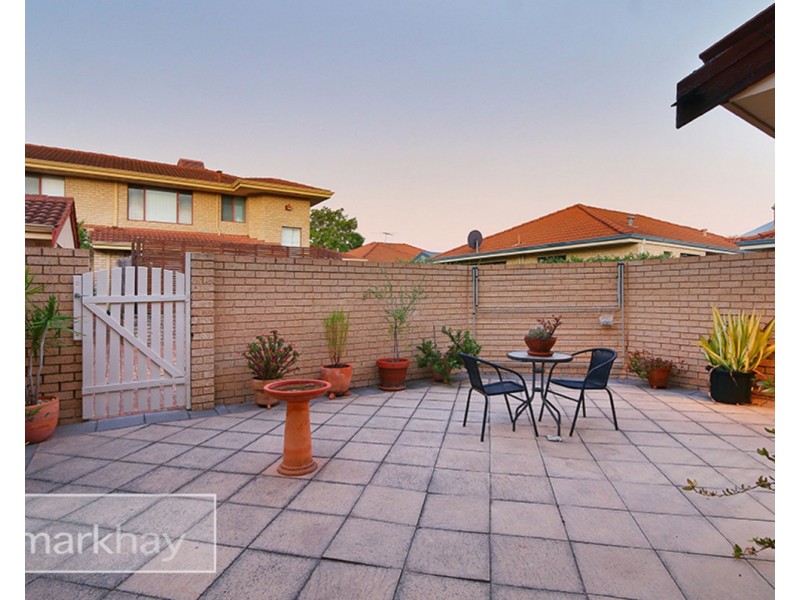 2/182 Peninsula Road, Maylands WA 6051