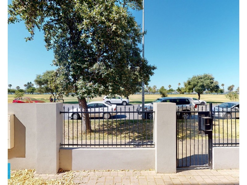 2/120 Terrace Road, Perth WA 6000