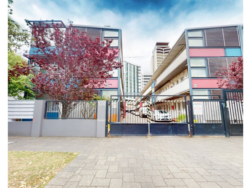 28/124 Terrace Road, Perth WA 6000