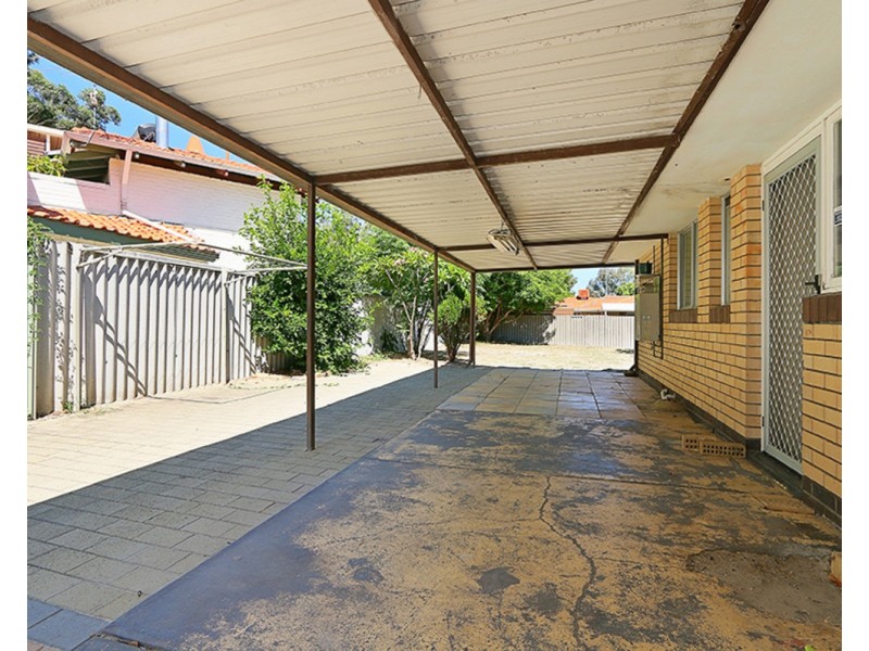 12 Camborne Way, Thornlie WA 6108