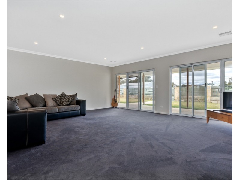 751 Gnangara Road, Lexia WA 6079